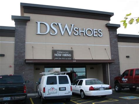 dsw salem or|salem or shoe stores.